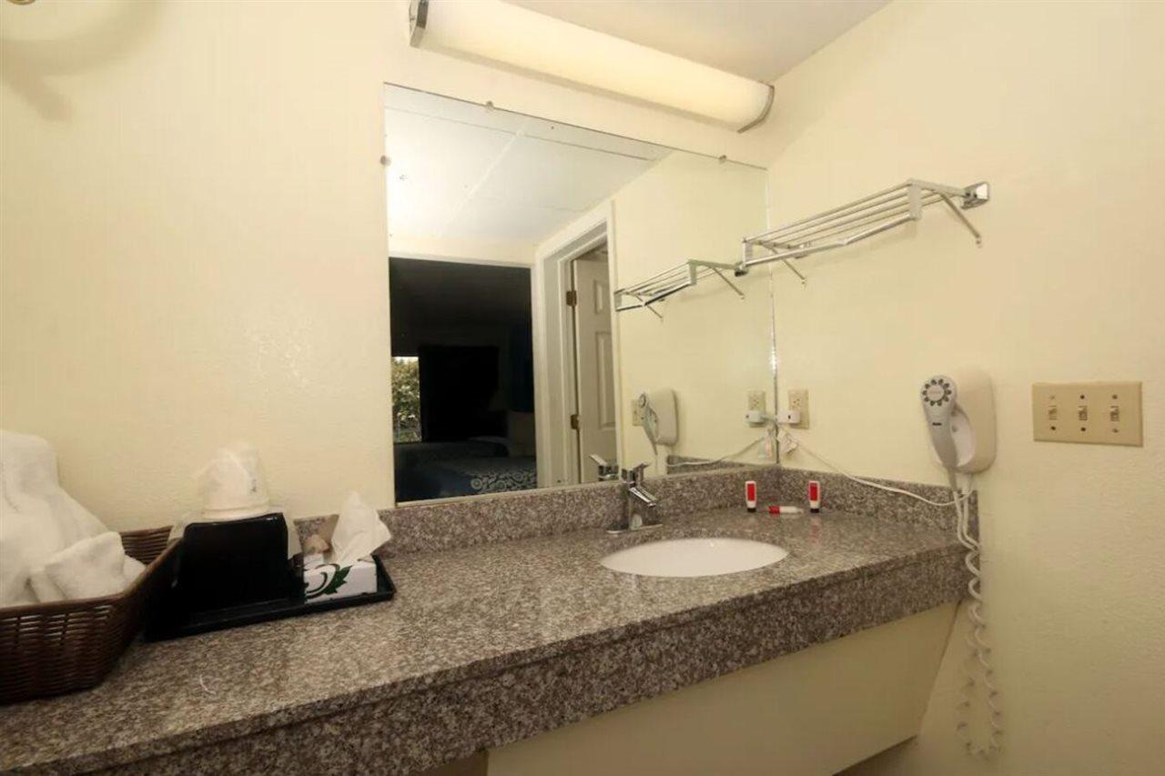 Hamilton Inn Jonesville I-77 المظهر الخارجي الصورة